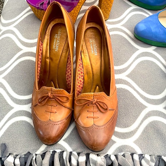 Naturalizer Shoes - 2/$30 Naturalizer. Size 9 heels. Leather